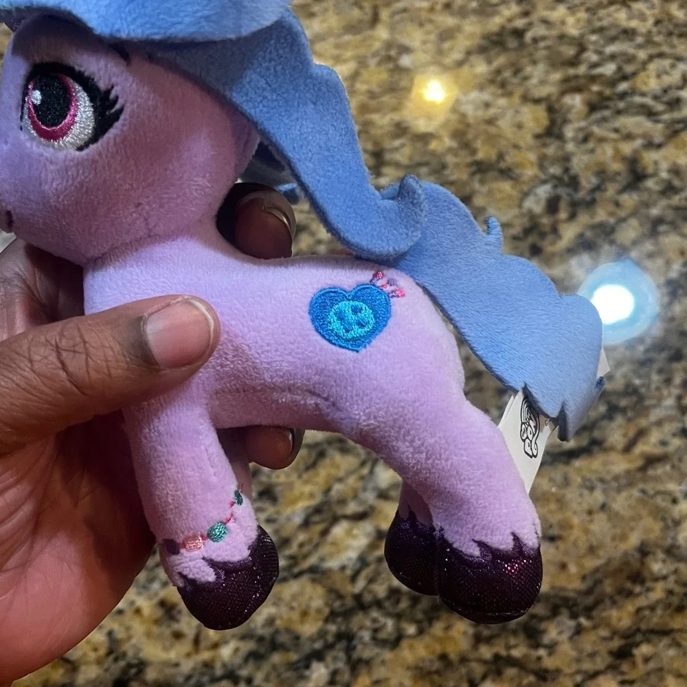 My Little‎ Pony Lot 4  Plush Rainbow Dash Izzy Moonbow Plush and Figures